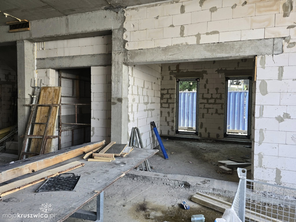 Postęp prac przy budowie Centrum Kultury i Sportu „Ziemowit” w Kruszwicy