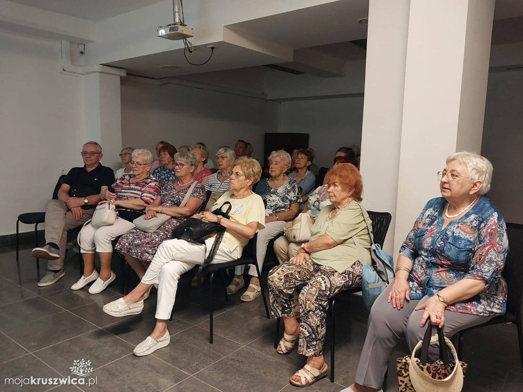 Stowarzyszenie UTW Kruszwica na wycieczce Szlakiem Piastowskim