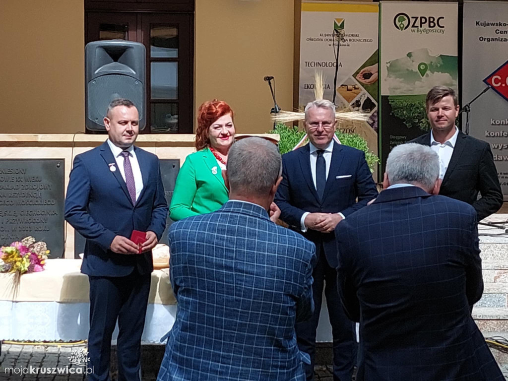 Piotr Jackowski i Aleksander Burzyński nagrodzeni honorową odznaką
