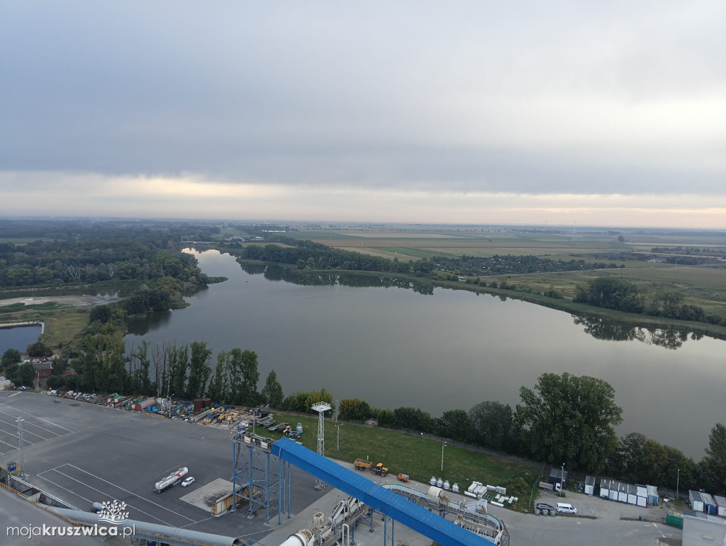 W Kruszwicy powstaje nowy silos. Mamy zdjęcia z placu budowy!