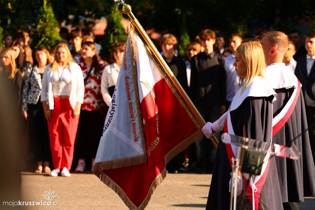 Powiat Inowrocławski: Naukę rozpoczęło ponad 5900 uczniów i słuchaczy [FOTO]