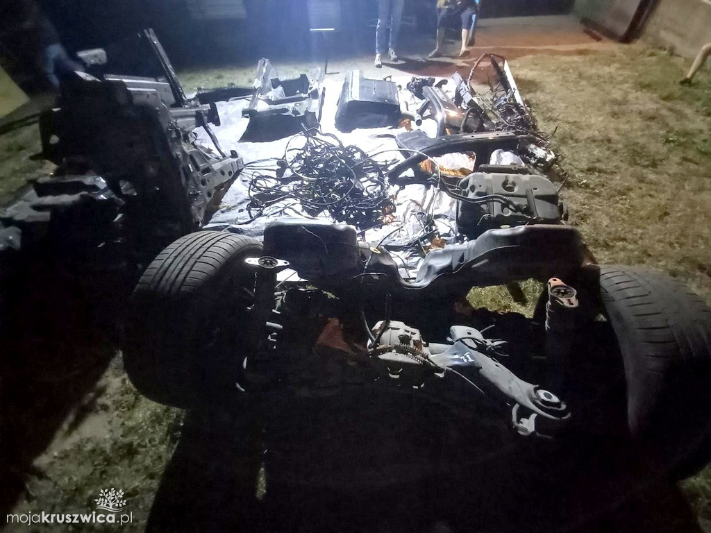 Kryminalni rozbili grupę powiązaną z kradzieżami pojazdów