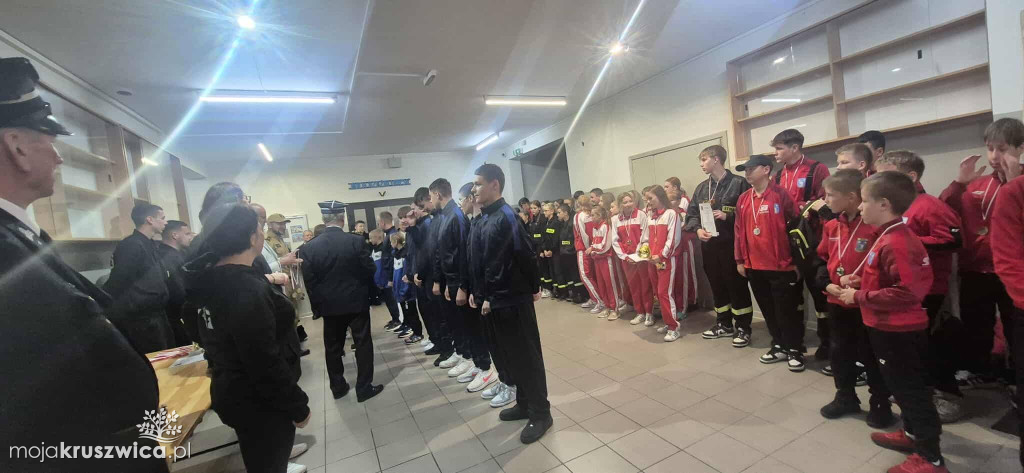 MDP Wola Wapowska z pucharem Wójta Gminy Świekatowo