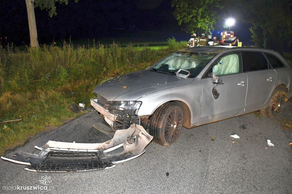 Trzy osoby w szpitalu po dachowaniu audi