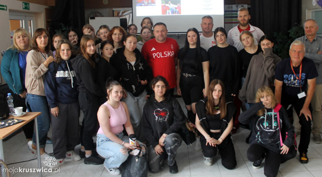 Spotkanie z paraolimpijczykami i szermierzami w Kruszwicy