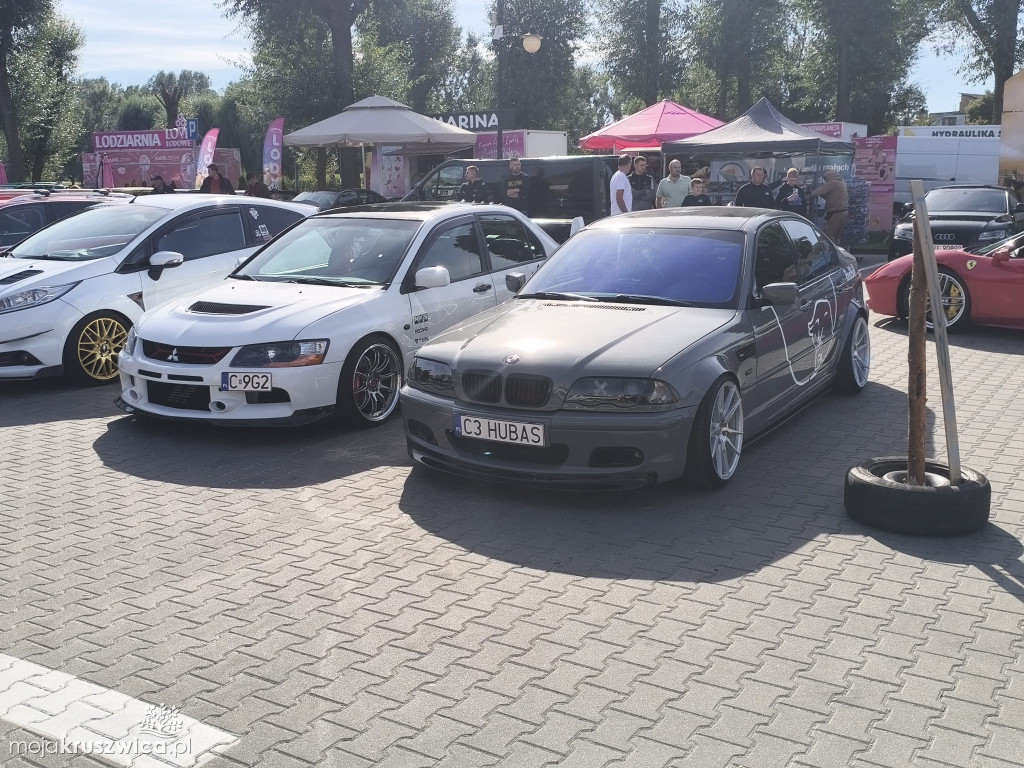 Trwa Auto Show - End of Summer w Kruszwicy [FOTO]