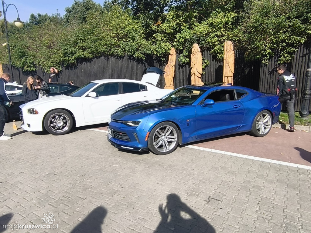 Trwa Auto Show - End of Summer w Kruszwicy [FOTO]