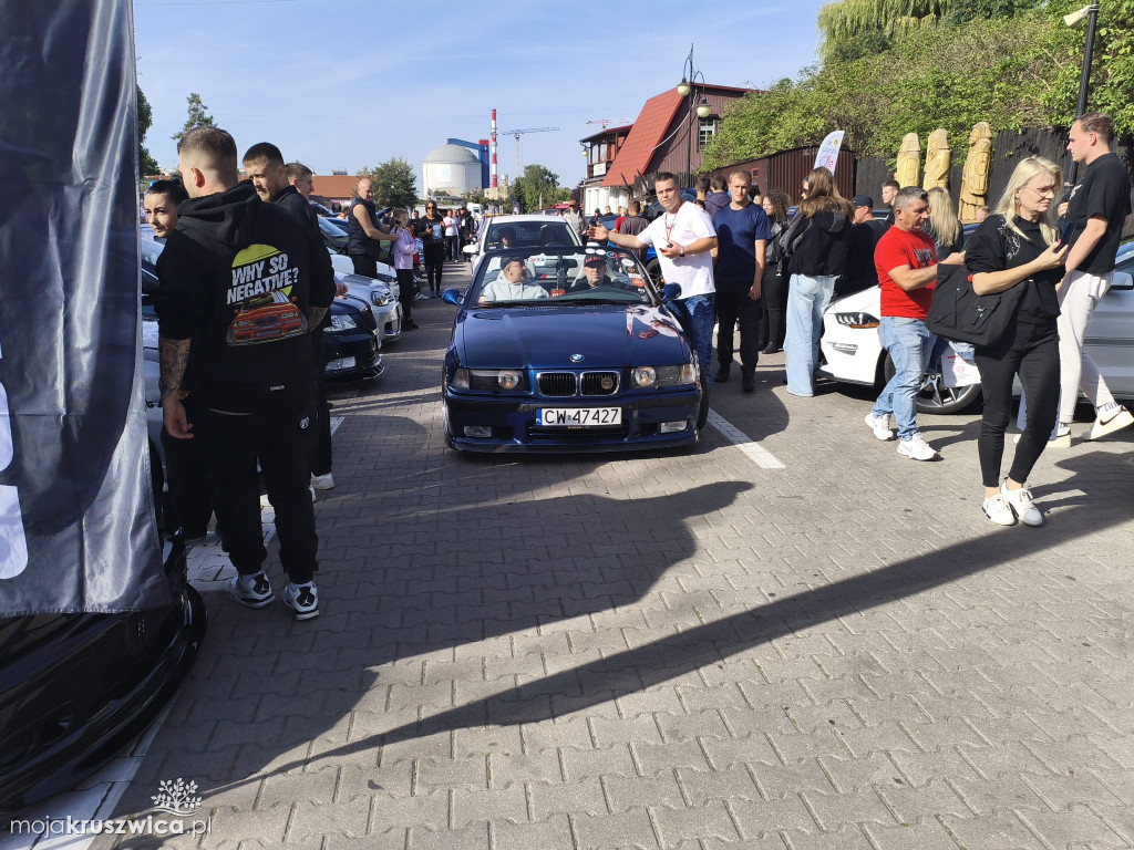 Trwa Auto Show - End of Summer w Kruszwicy [FOTO]