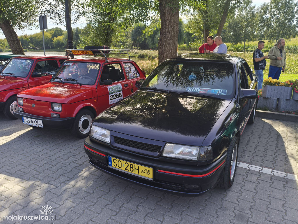 Trwa Auto Show - End of Summer w Kruszwicy [FOTO]