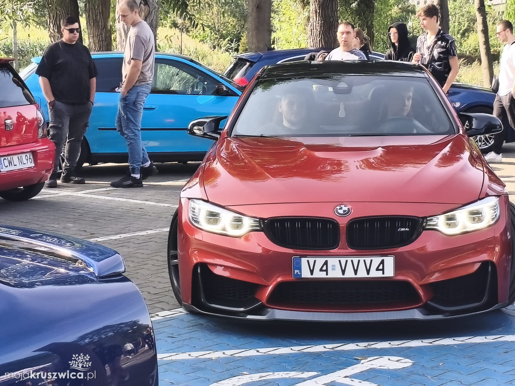 Trwa Auto Show - End of Summer w Kruszwicy [FOTO]