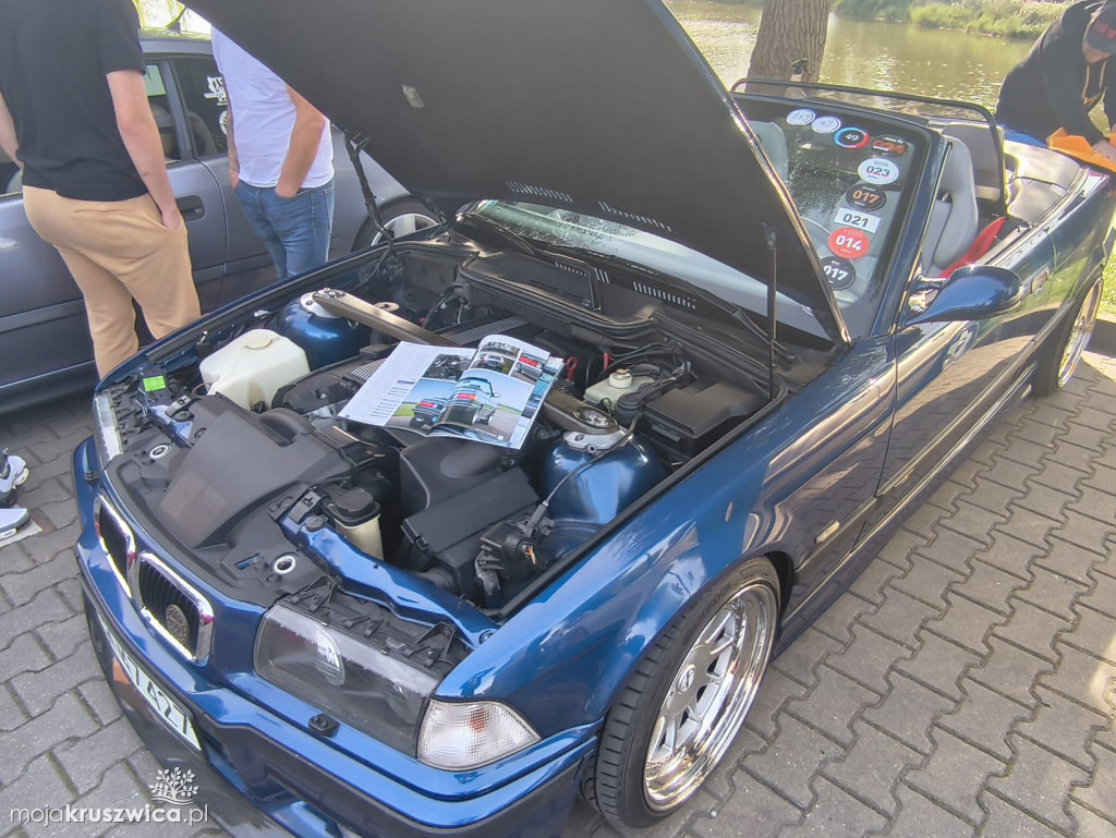 Trwa Auto Show - End of Summer w Kruszwicy [FOTO]