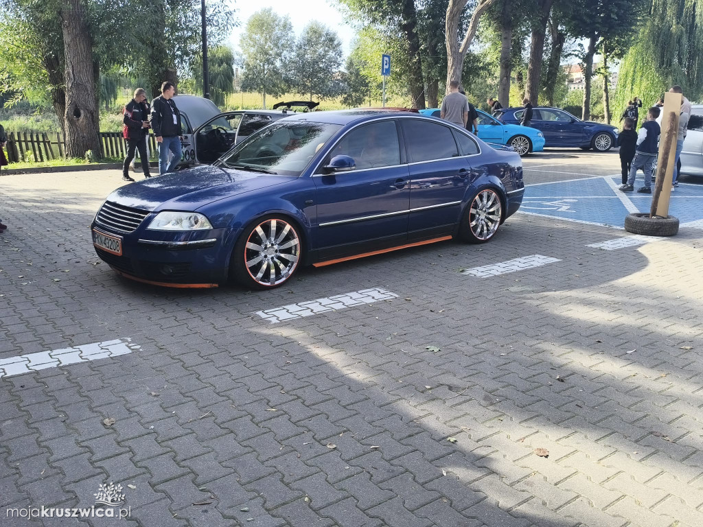 Trwa Auto Show - End of Summer w Kruszwicy [FOTO]