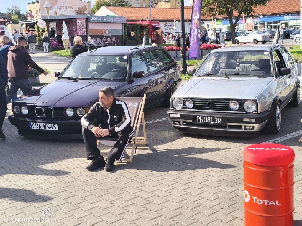 Trwa Auto Show - End of Summer w Kruszwicy [FOTO]