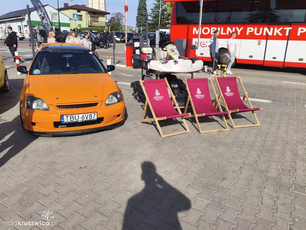 Trwa Auto Show - End of Summer w Kruszwicy [FOTO]