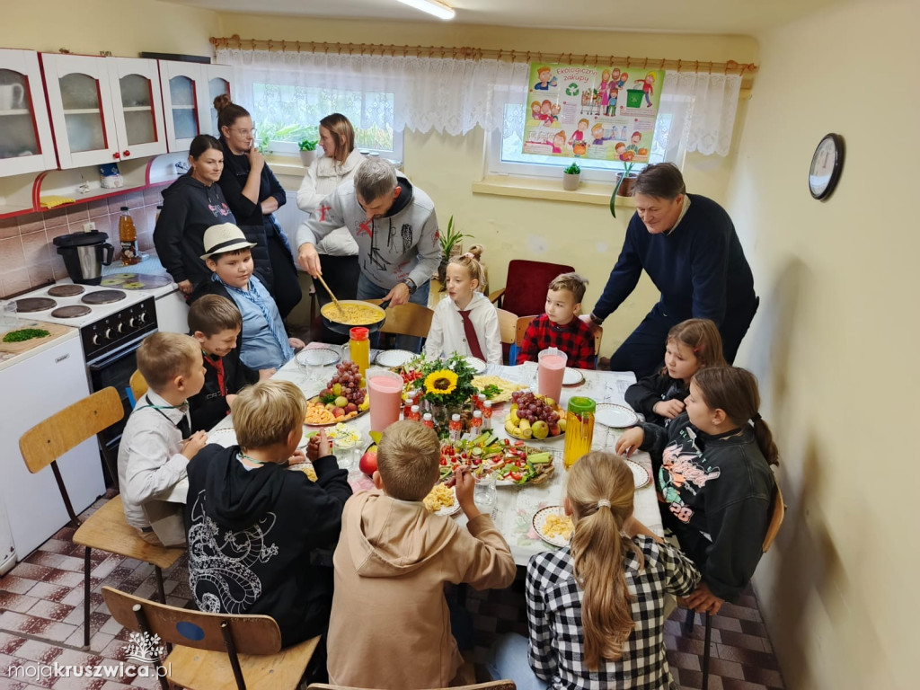 „Zdrowo jemy, długo żyjemy” w SP Rusinowo