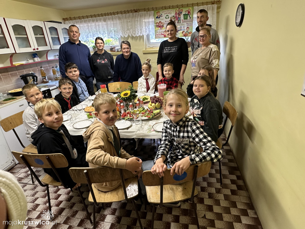 „Zdrowo jemy, długo żyjemy” w SP Rusinowo