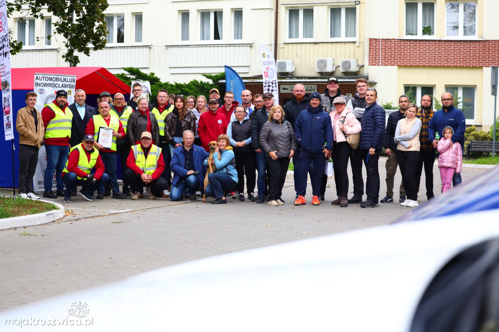 Turystyczny Rajd Samochodowy wystartował z Mątw [FOTO]