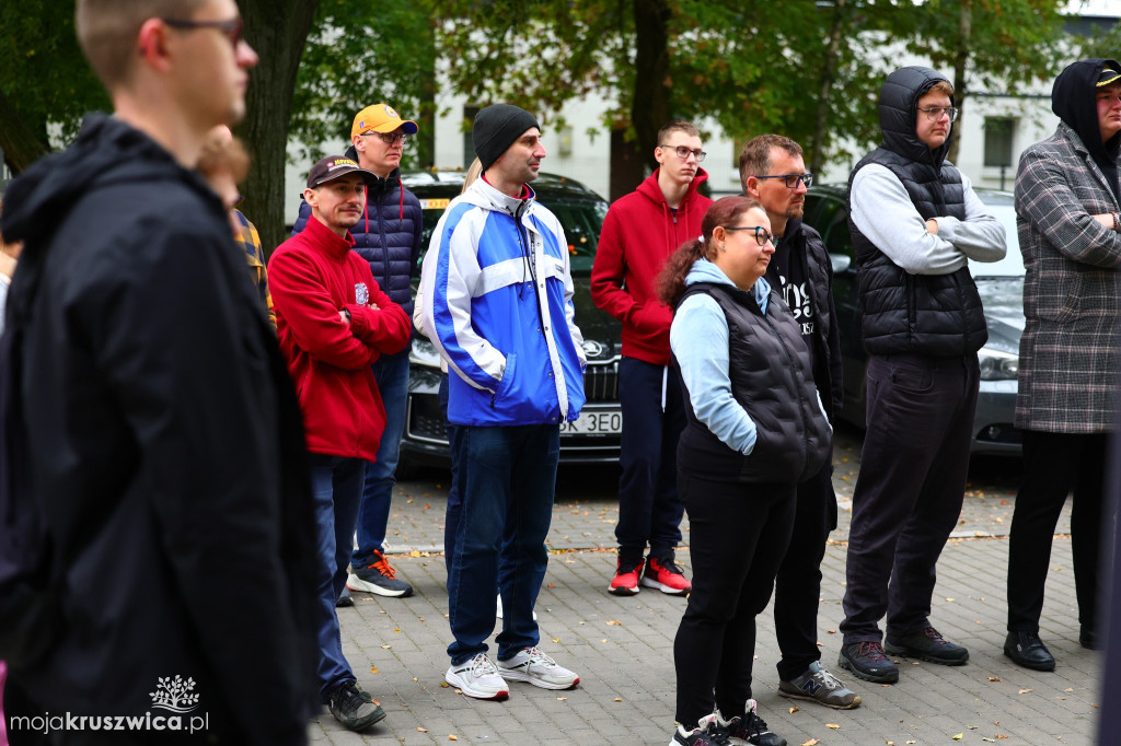 Turystyczny Rajd Samochodowy wystartował z Mątw [FOTO]
