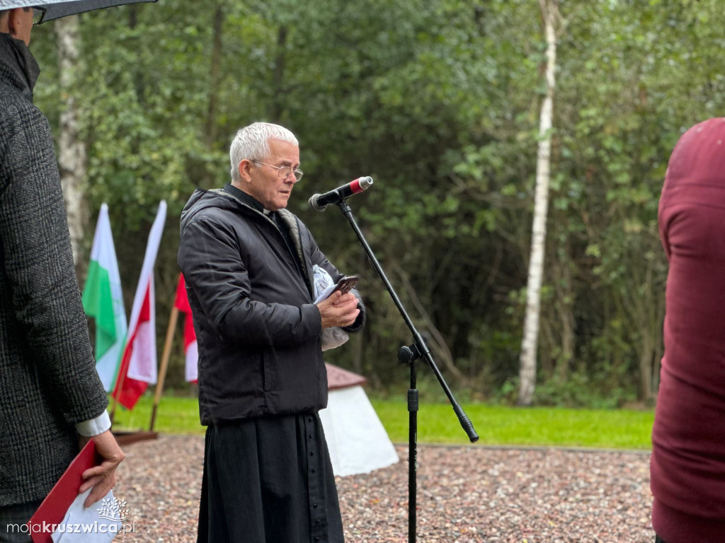 Rożniaty pod Kruszwicą. Upamiętniliśmy ofiary tragicznego października [ZDJĘCIA]