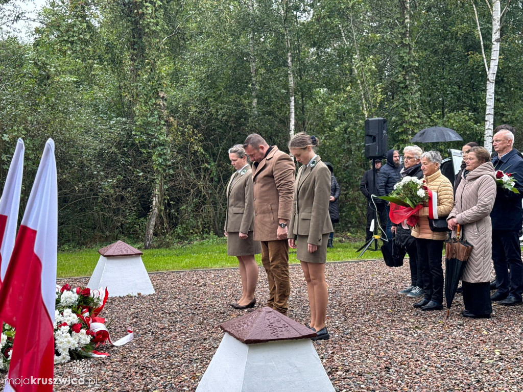 Rożniaty pod Kruszwicą. Upamiętniliśmy ofiary tragicznego października [ZDJĘCIA]