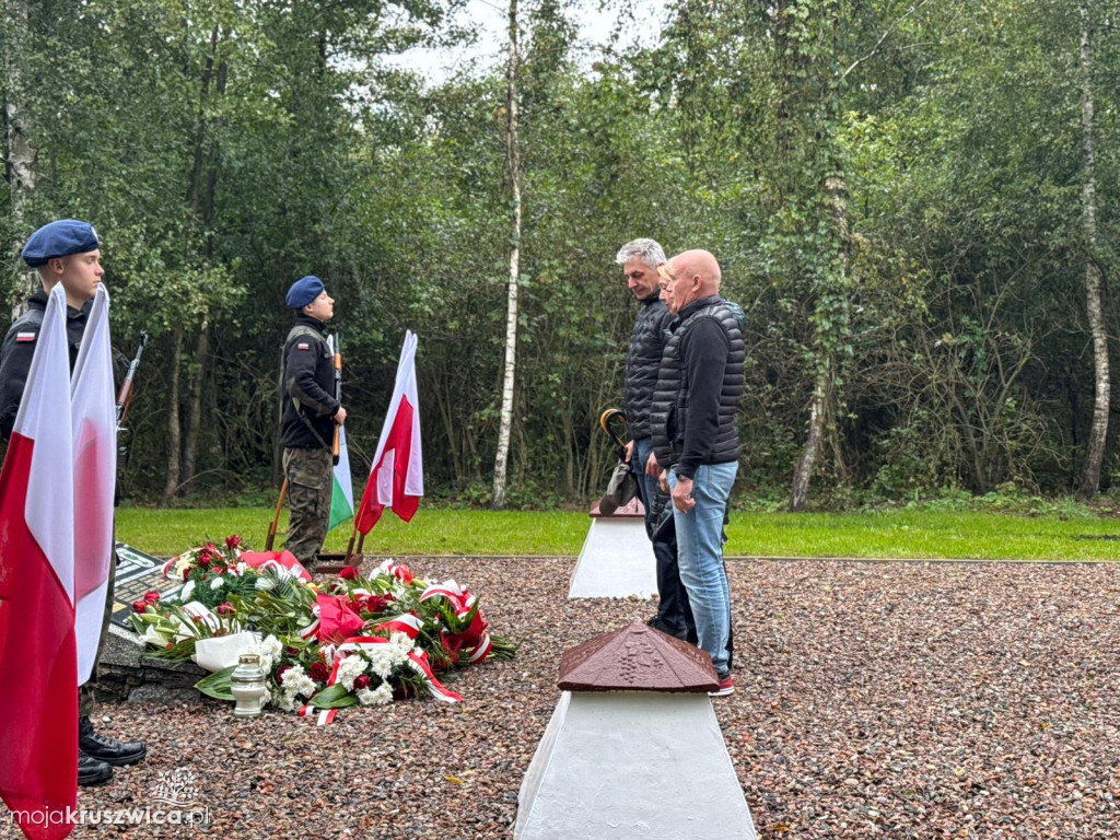 Rożniaty pod Kruszwicą. Upamiętniliśmy ofiary tragicznego października [ZDJĘCIA]