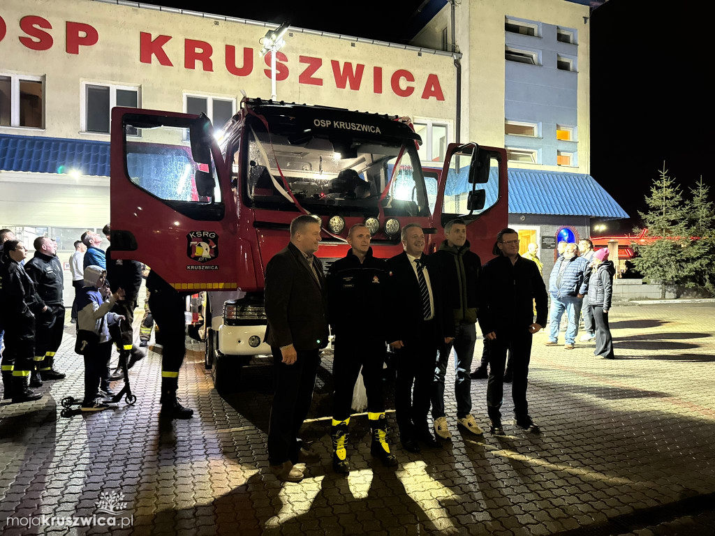 Nowy wóz OSP Kruszwica już zawitał do naszego miasta!
