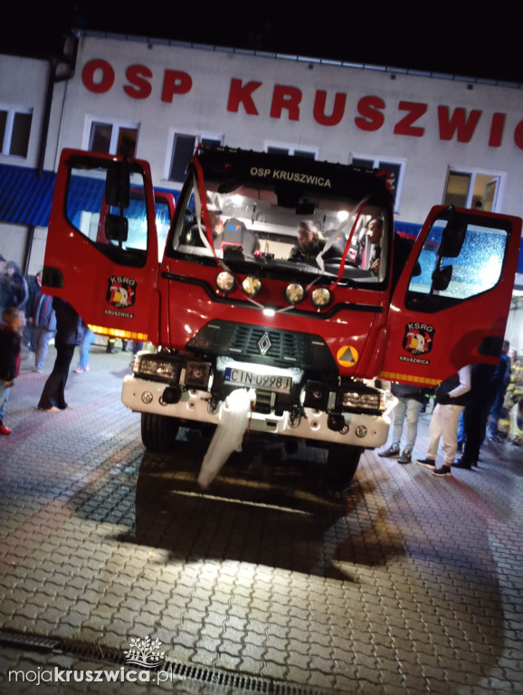 Nowy wóz OSP Kruszwica już zawitał do naszego miasta!