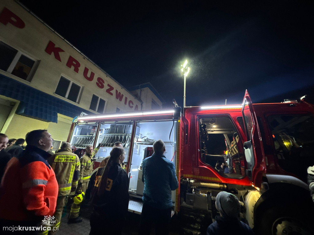Nowy wóz OSP Kruszwica już zawitał do naszego miasta!