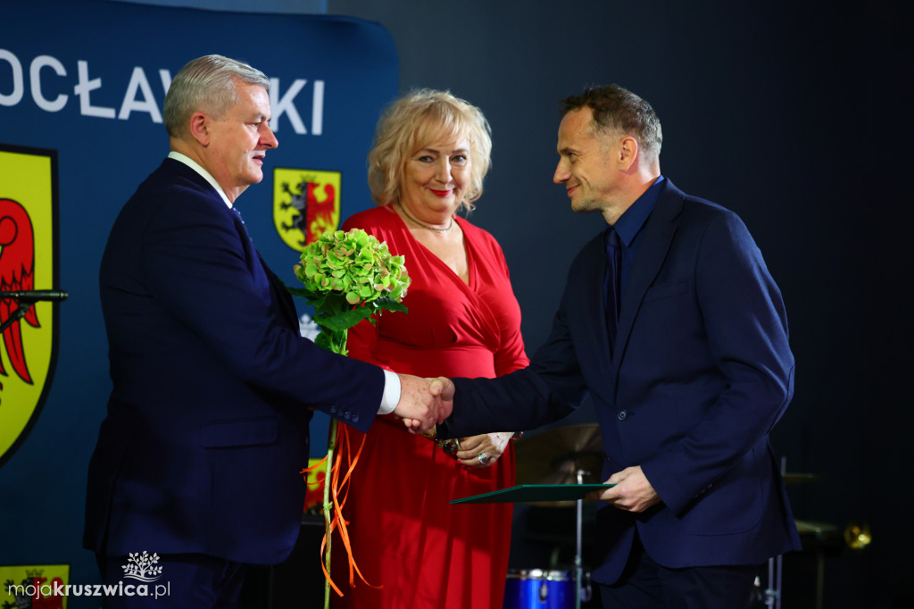 Święto powiatowych nauczycieli. Wręczono nagrody [ZDJĘCIA]