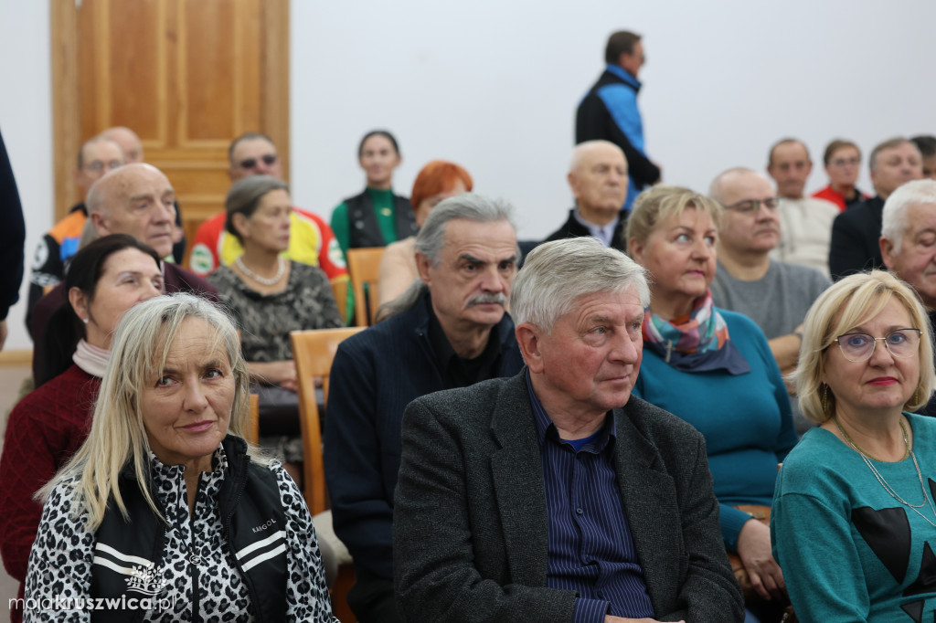 NAGRODY I WYRÓŻNIENIA „Rowerem na Millenium Koronacji Dwóch Pierwszych Królów Polski” w Pałacu w Kobylnikach