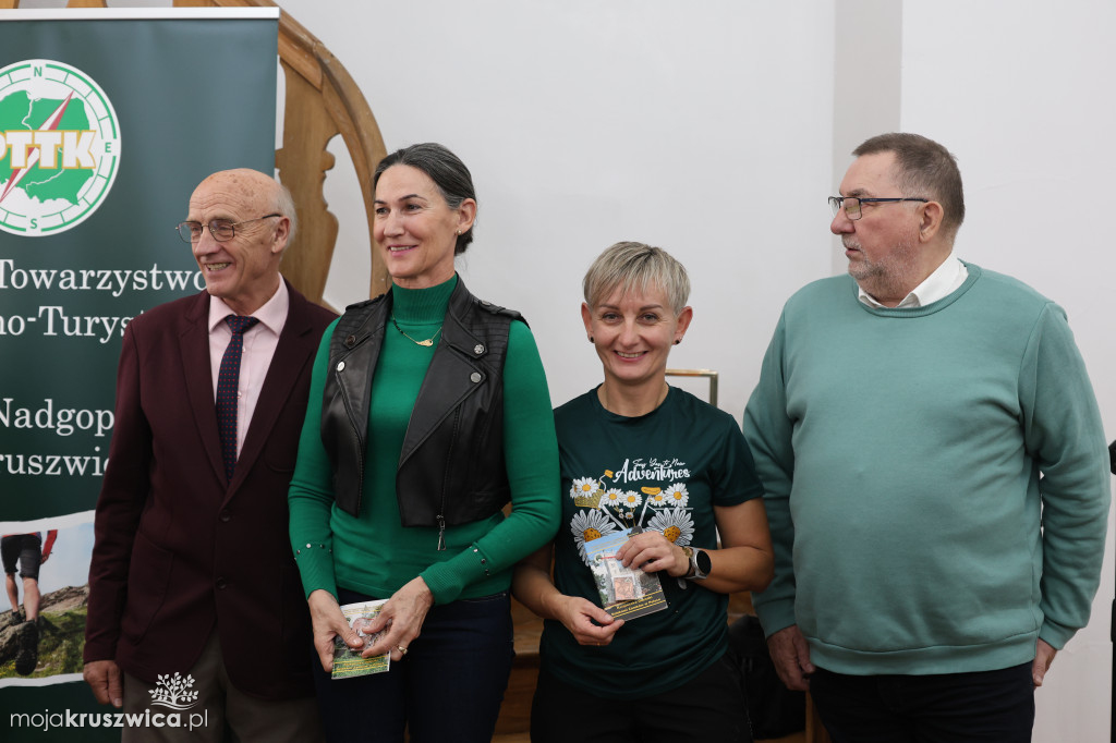 NAGRODY I WYRÓŻNIENIA „Rowerem na Millenium Koronacji Dwóch Pierwszych Królów Polski” w Pałacu w Kobylnikach
