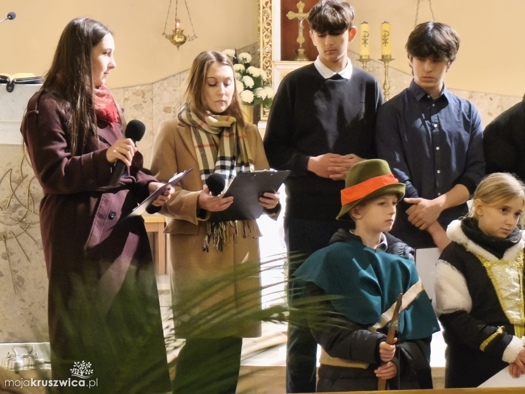 W Kruszwicy trwa Noc Świętych [ZDJĘCIA, VIDEO]