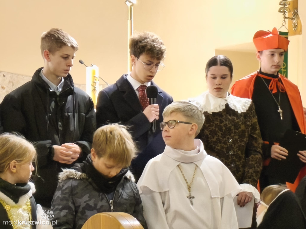 W Kruszwicy trwa Noc Świętych [ZDJĘCIA, VIDEO]