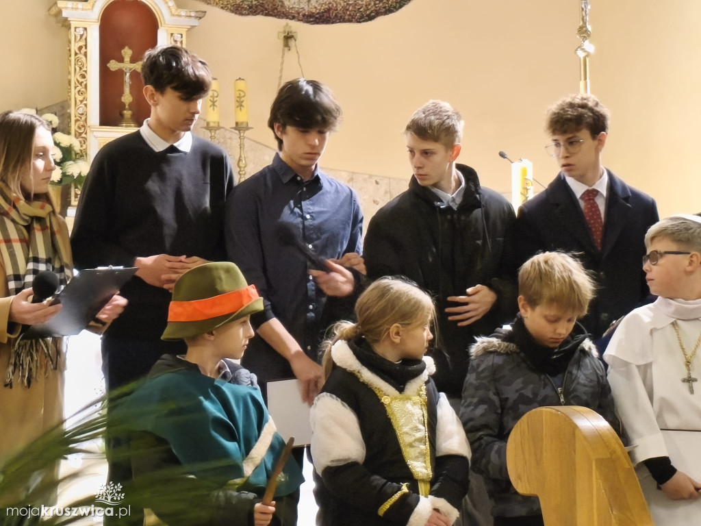 W Kruszwicy trwa Noc Świętych [ZDJĘCIA, VIDEO]