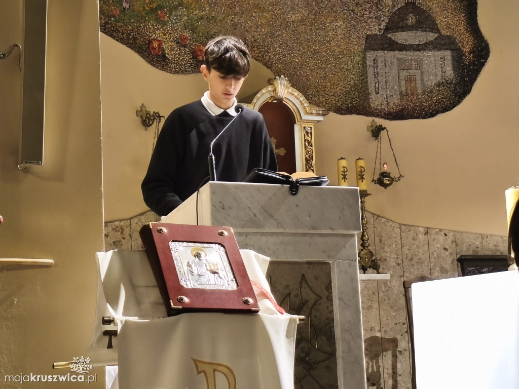 W Kruszwicy trwa Noc Świętych [ZDJĘCIA, VIDEO]