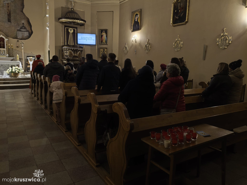 W Kruszwicy trwa Noc Świętych [ZDJĘCIA, VIDEO]