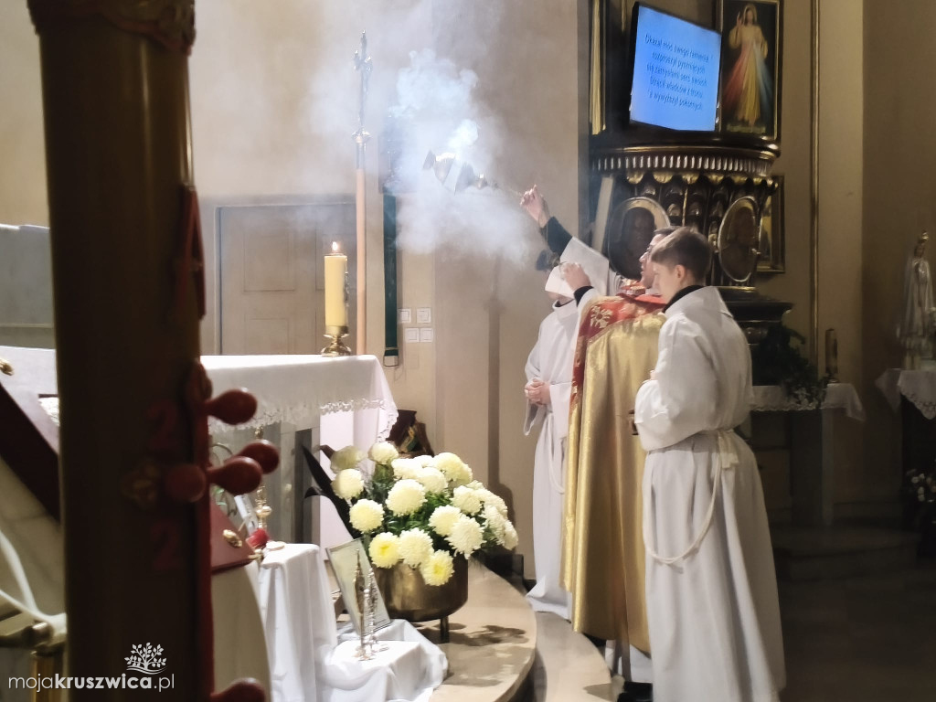 W Kruszwicy trwa Noc Świętych [ZDJĘCIA, VIDEO]