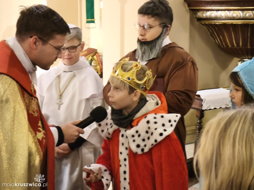 W Kruszwicy trwa Noc Świętych [ZDJĘCIA, VIDEO]