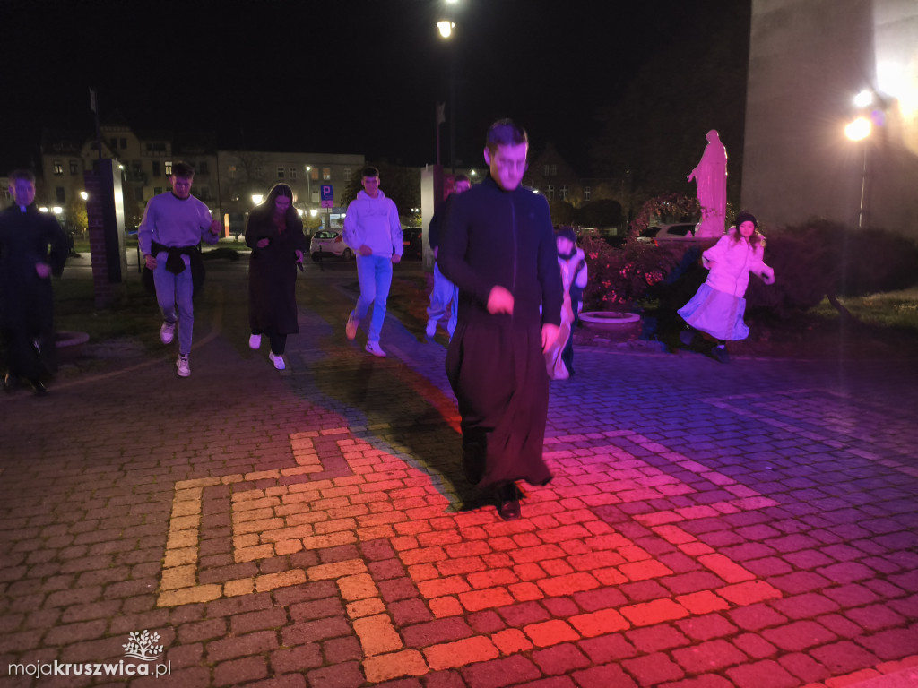 W Kruszwicy trwa Noc Świętych [ZDJĘCIA, VIDEO]