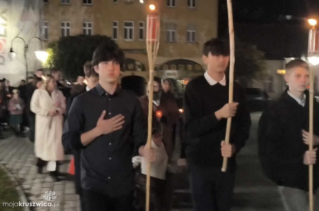 W Kruszwicy trwa Noc Świętych [ZDJĘCIA, VIDEO]