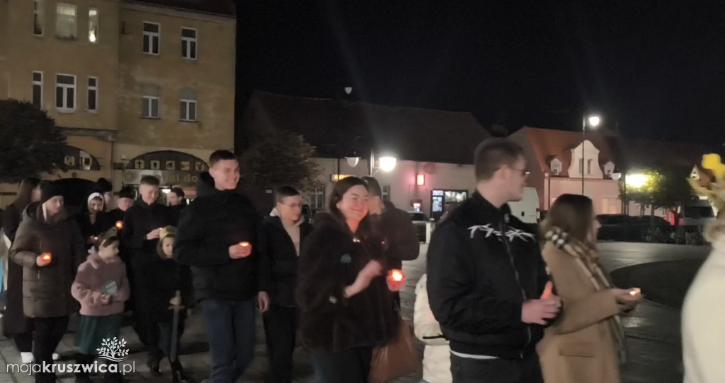 W Kruszwicy trwa Noc Świętych [ZDJĘCIA, VIDEO]