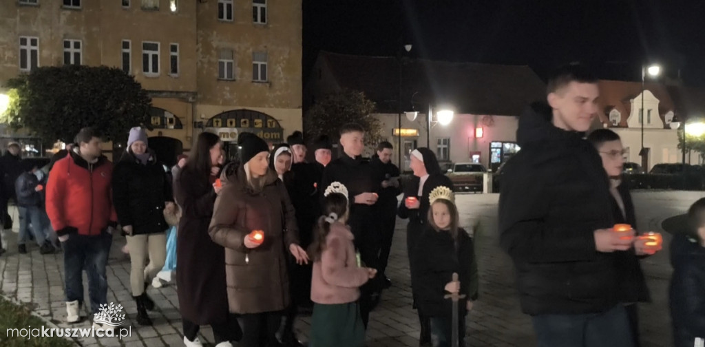 W Kruszwicy trwa Noc Świętych [ZDJĘCIA, VIDEO]