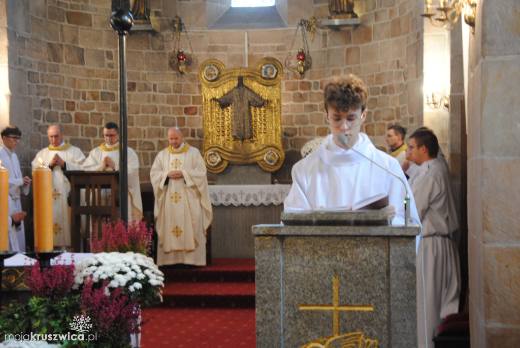 Wszystkich Świętych w Kruszwicy: Dziś wspominamy naszych zmarłych [ZDJĘCIA, VIDEO]