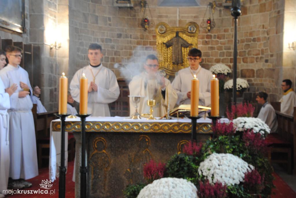 Wszystkich Świętych w Kruszwicy: Dziś wspominamy naszych zmarłych [ZDJĘCIA, VIDEO]