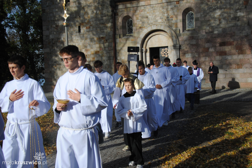 Wszystkich Świętych w Kruszwicy: Dziś wspominamy naszych zmarłych [ZDJĘCIA, VIDEO]