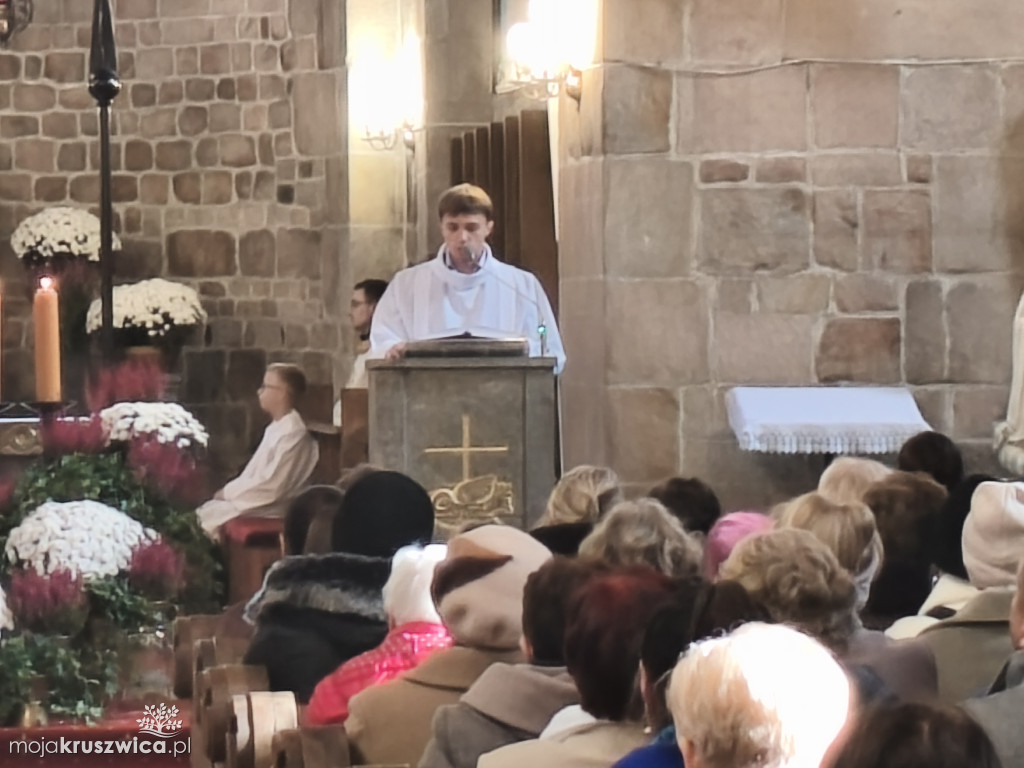 Wszystkich Świętych w Kruszwicy: Dziś wspominamy naszych zmarłych [ZDJĘCIA, VIDEO]