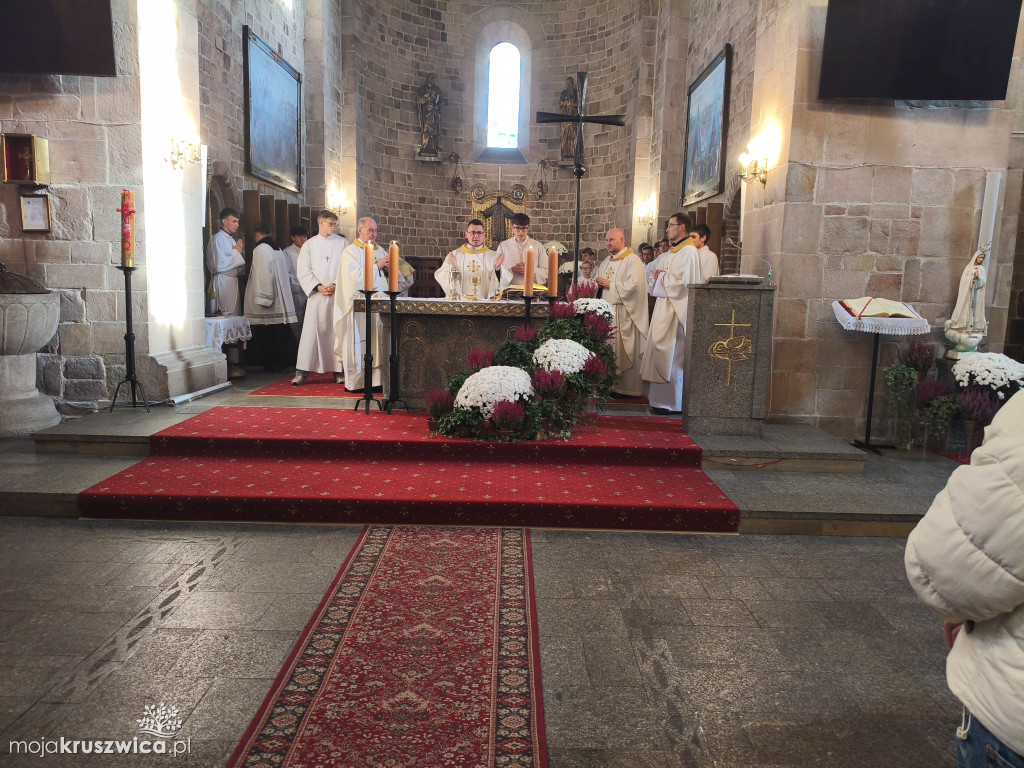 Wszystkich Świętych w Kruszwicy: Dziś wspominamy naszych zmarłych [ZDJĘCIA, VIDEO]