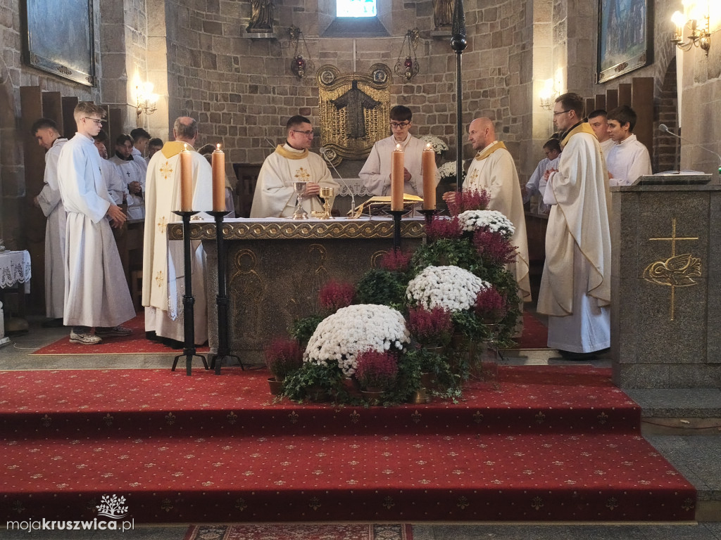 Wszystkich Świętych w Kruszwicy: Dziś wspominamy naszych zmarłych [ZDJĘCIA, VIDEO]