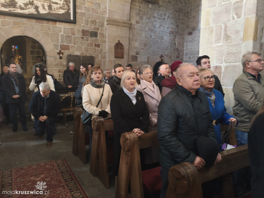 Wszystkich Świętych w Kruszwicy: Dziś wspominamy naszych zmarłych [ZDJĘCIA, VIDEO]