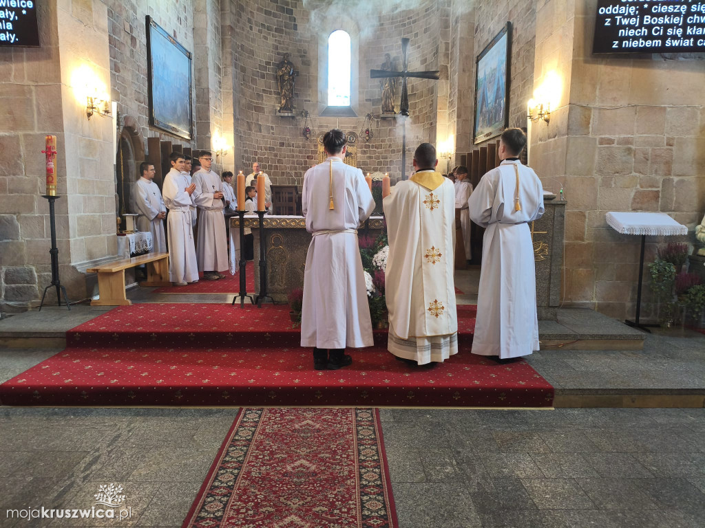 Wszystkich Świętych w Kruszwicy: Dziś wspominamy naszych zmarłych [ZDJĘCIA, VIDEO]